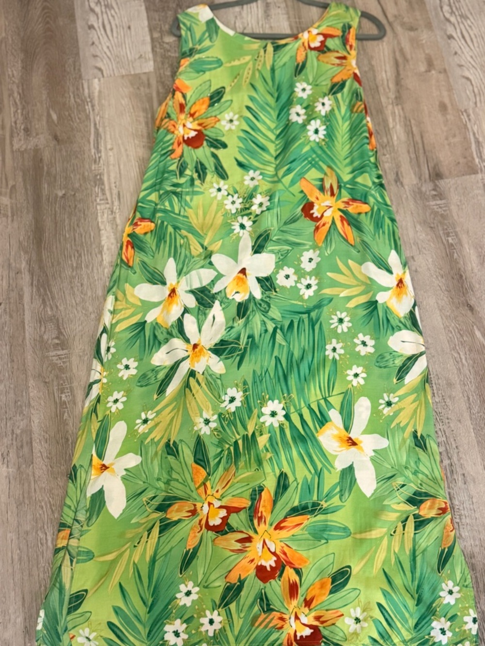 R & K Originals vintage Green Floral beaded Maxi Dress 100% Rayon cruise ready